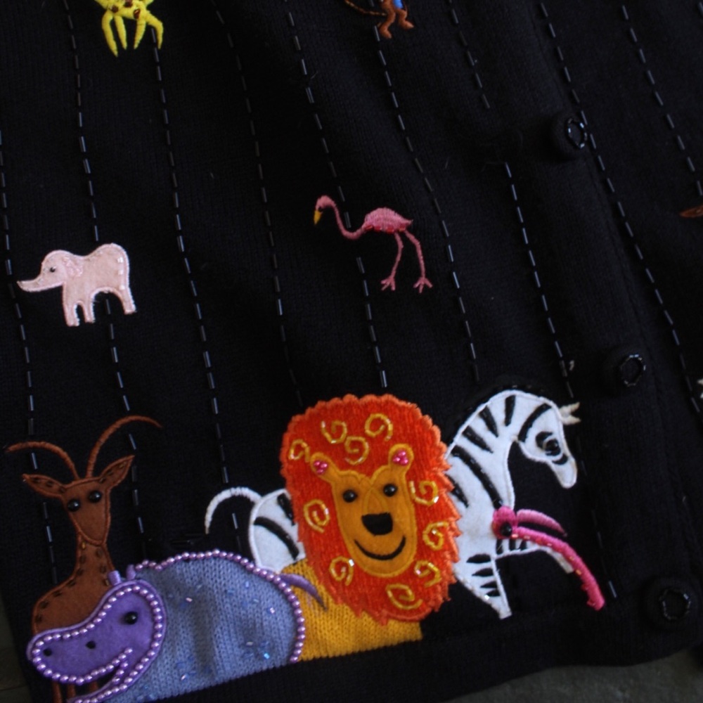 Animal Sweater - Picture 2 of 2